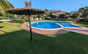 Disfruta De La Playa Y Piscina, Acogedora Casa